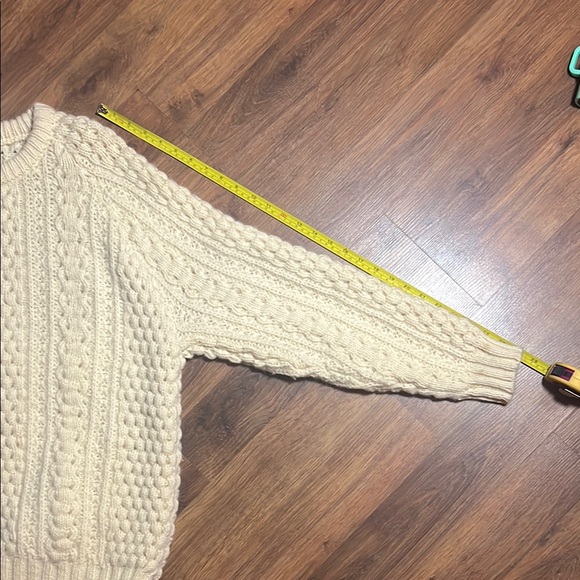 Hand Loomed Cream Cable Knit Sweater - Bonner of Ireland - Picture 8 of 13